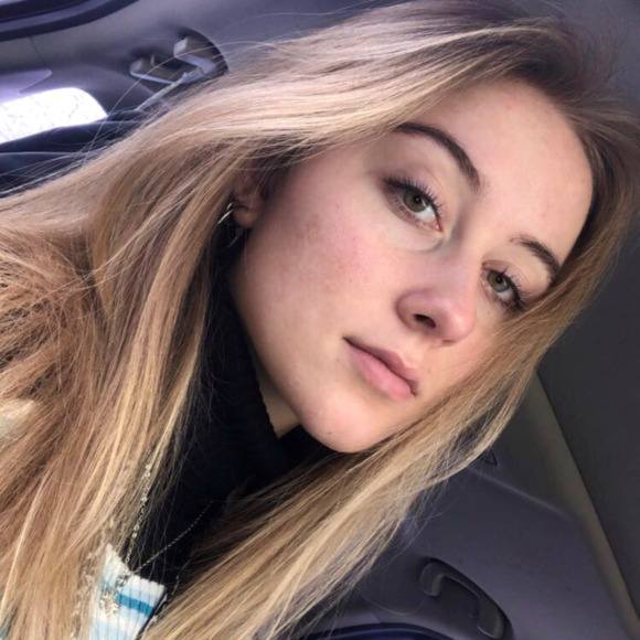 Meet your Posher, Erin - Picture 1 of 1